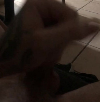 Bray Love: et éjaculation