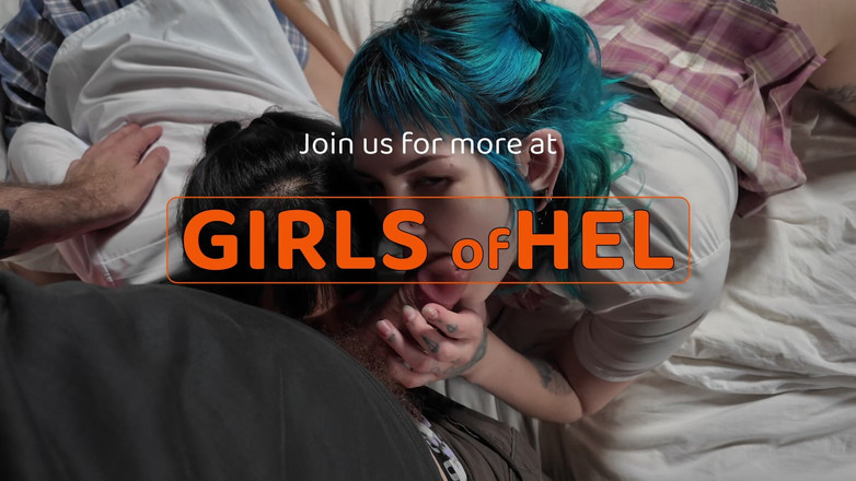 Girls of Hel: ゴス系の女の子との激しいセックス - アジア系の彼女がその後、体についた精液を拭き取る