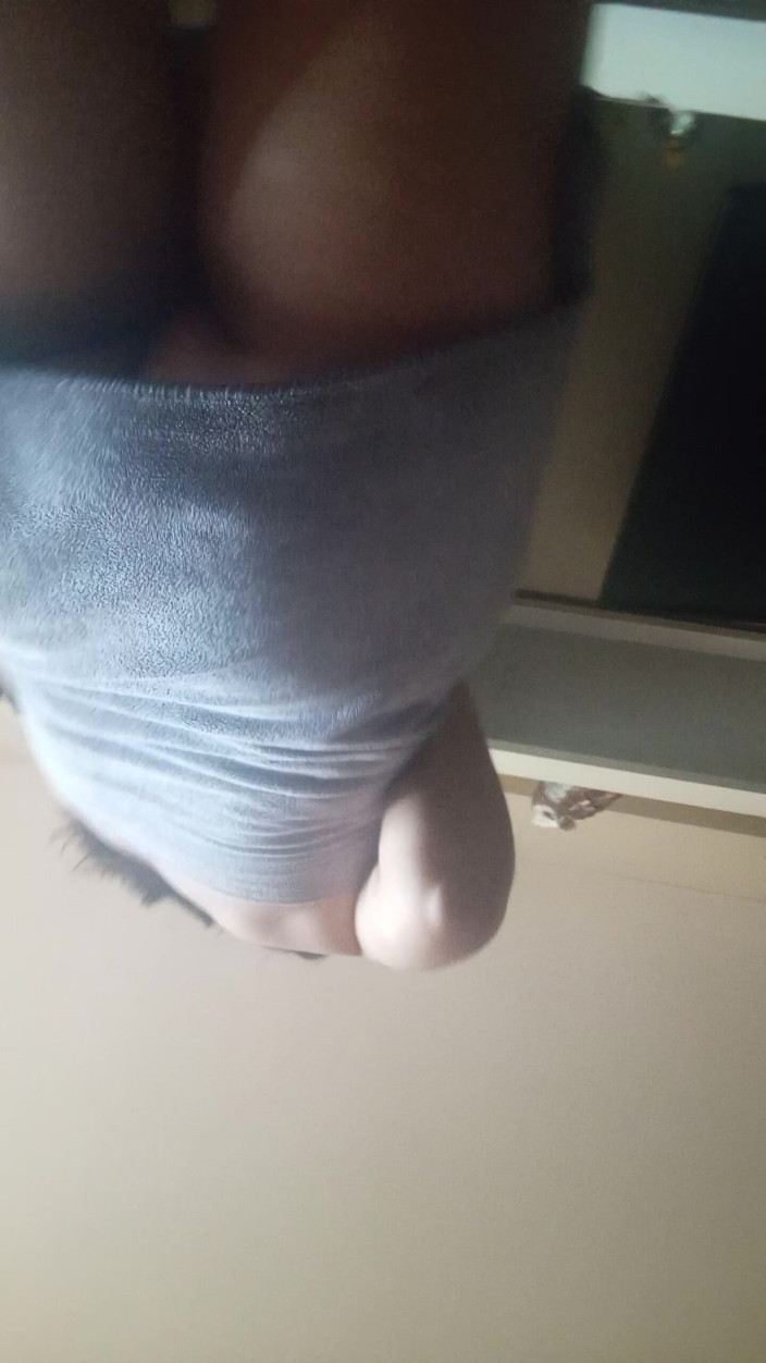 jo69sensualidadyplacer: Я курьер, потому что у меня нет батареи в мобилке