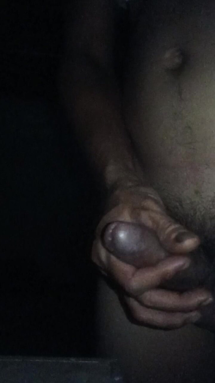 AdmHell: 寒冷的夜晚非常适合大鸡巴撸管