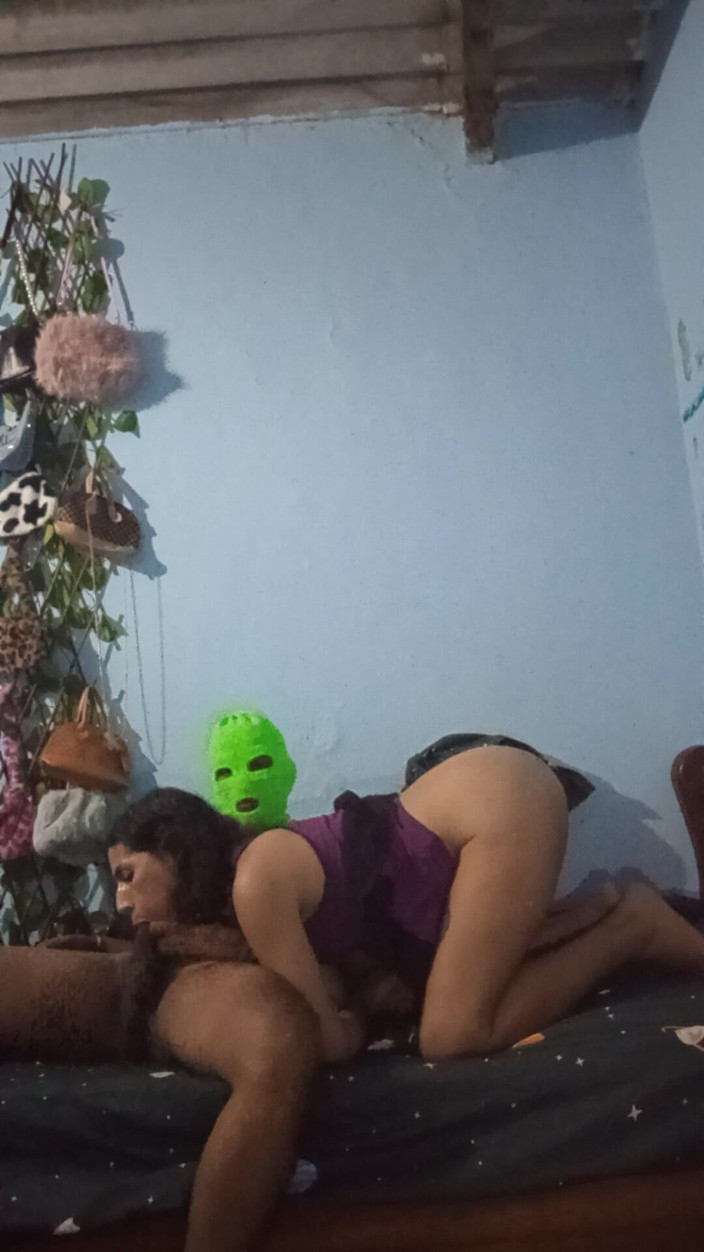 Femboy from Colombia: Um encontro rico com esse meio-irmão