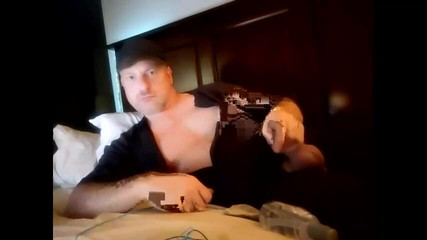 Jockdr2020: Cowok ini lagi asik ngocok kontol sampai mengocok kontol