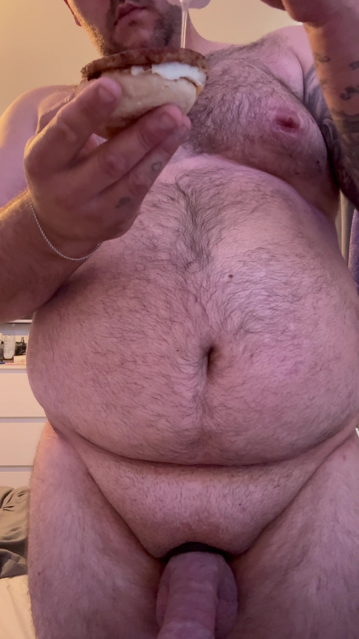 Shaun Cbt: 衣服下的鸡巴束缚 公共第2部分揭秘