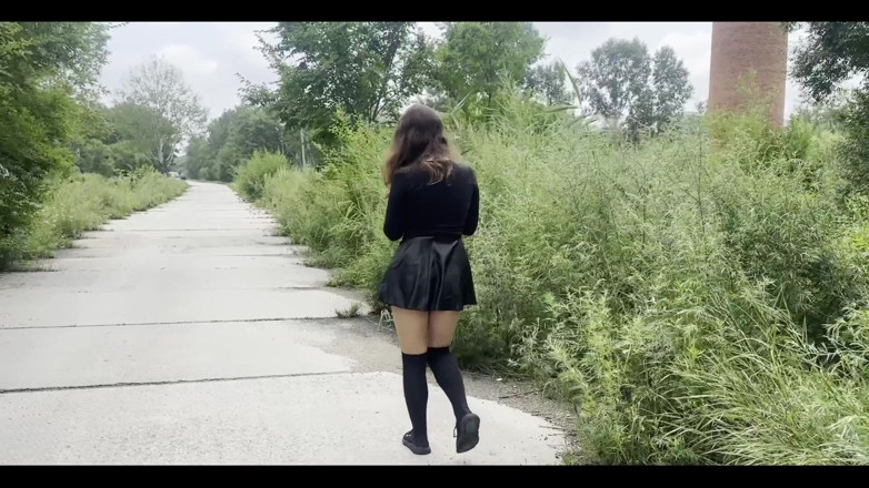 Juli Smith Meow: A Stroll Through an Abandoned Part of a Small Town