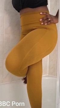Pissing My Self Wearing Nylon Leggings in the Shower