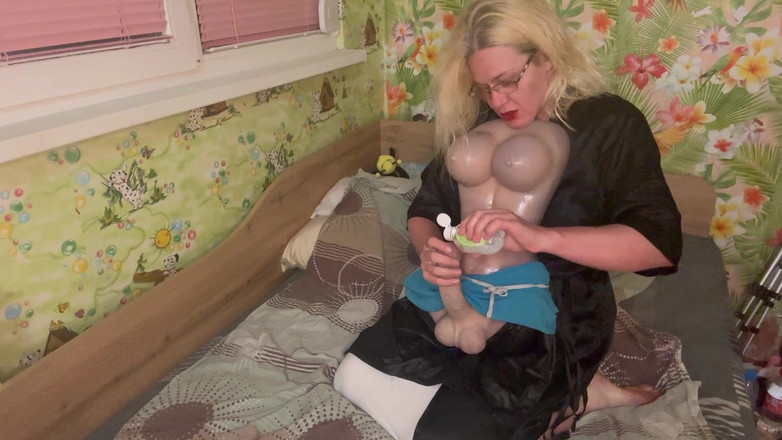 Putarankahotmilf: トラニーを運び、自慰行為をして絶頂するまで