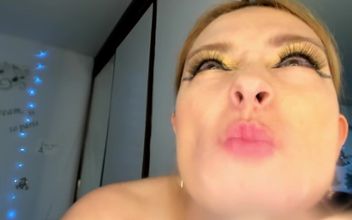 Super Hot Sucking & Deepthroat Dildo!! (custom Video)