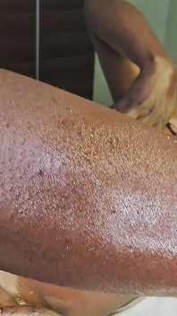Mulher grávida de 70 anos fodida sem piedade por um médico gay bissexual de 34 anos