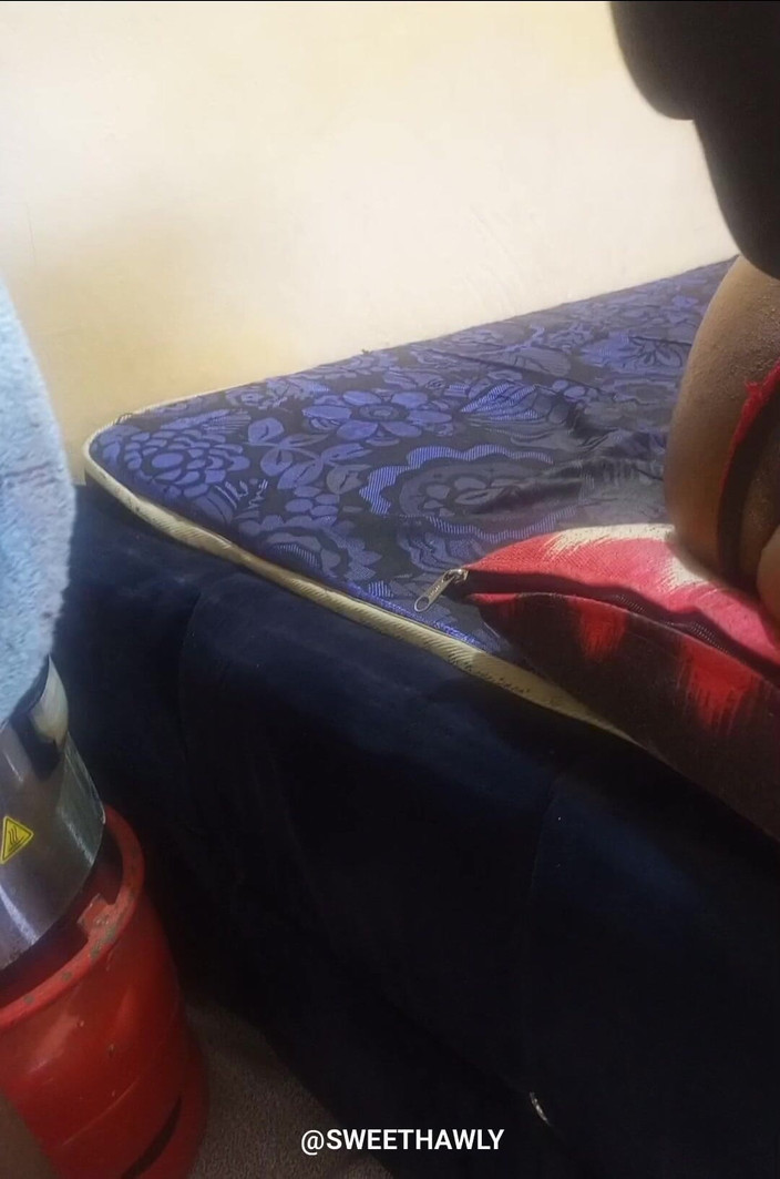 Sweethawly: मेरी सौतेली बहन की जोरदार चुदाई, अच्छी तरह से चिकनाई