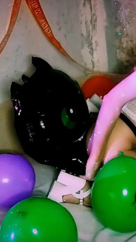 Yvie Lowe - Fiesta De Globos De Halloween