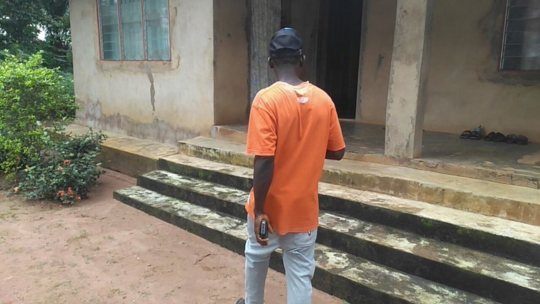 Moviesporn1: 我正在等待我的女朋友来我家