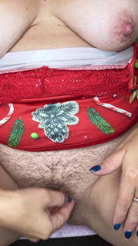 Masturbating Black Haired Pussy XXX