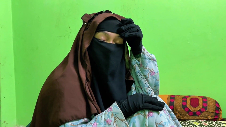 Riya Chowdhury: Niqab hookup - gorąca azjatycka dziewczyna pokazuje swojego napalonego faceta dobry...
