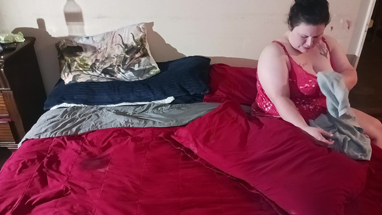Big uhaul: Cewek sange ini pengen banget nyepong kontol!
