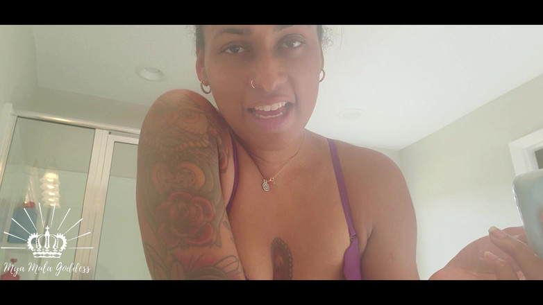 Mya Mula Goddess: Boca suja