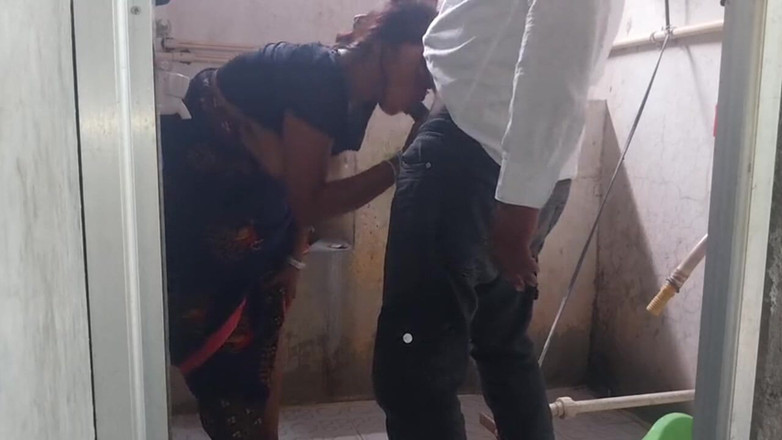 Busty mom: Đụ Đứng Ấn Độ