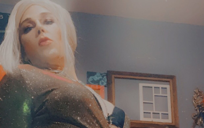 Ts_sammy93: Samantha Ryder заботится о себе