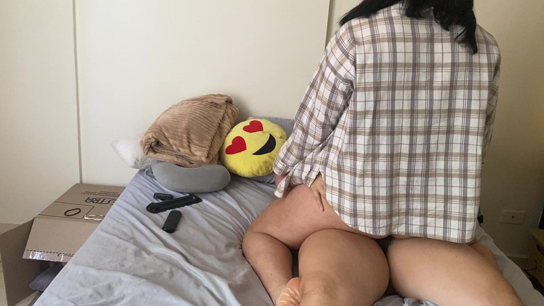 zoemelissa: Lesbischer Missionars-Sex-Tag, beim Reiben unserer saftigen Fotzen haben wir viele...