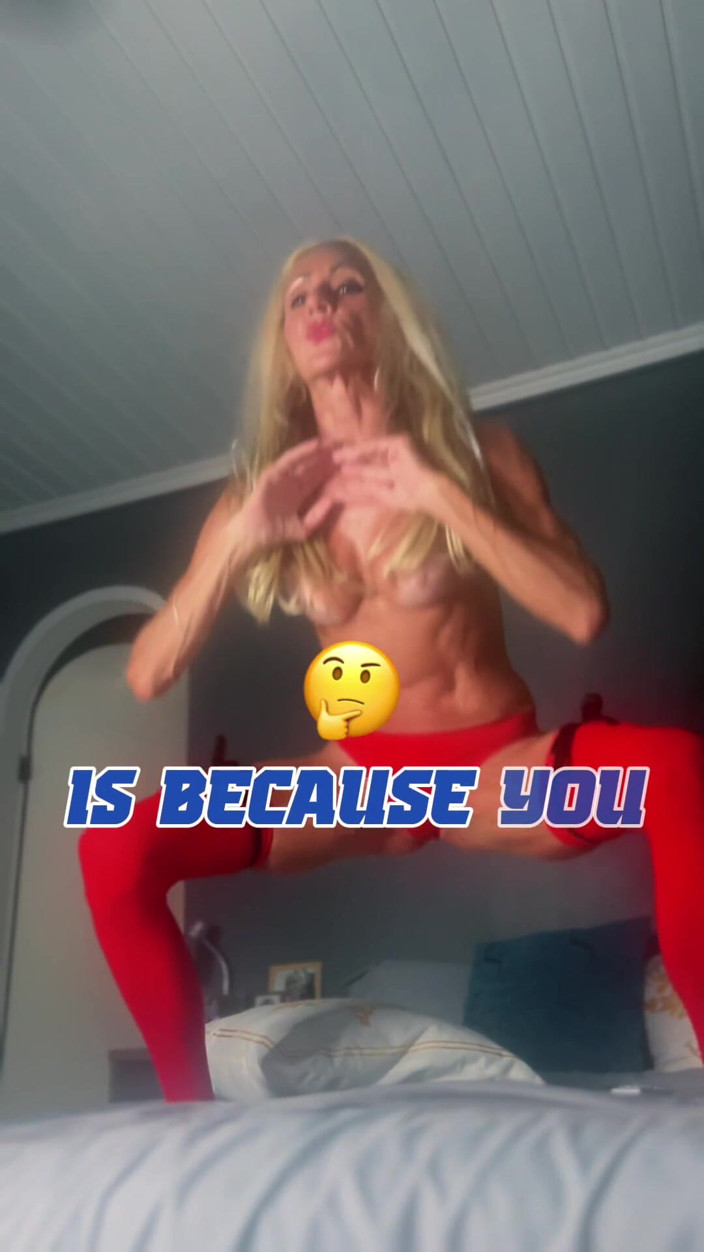 Sienna Diamond: Am I the Hottest MILF? Stepmommy Works Out to Stay...