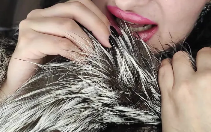 Princess18_: Wet Fur Coat, Double Cum on Fur Coat