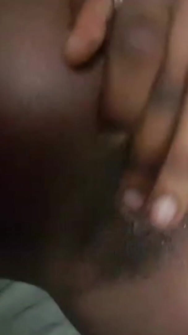 Squirting Uncontrollably (Sexy pussi) Squirting Uncontrollably (Sexy pussi)
