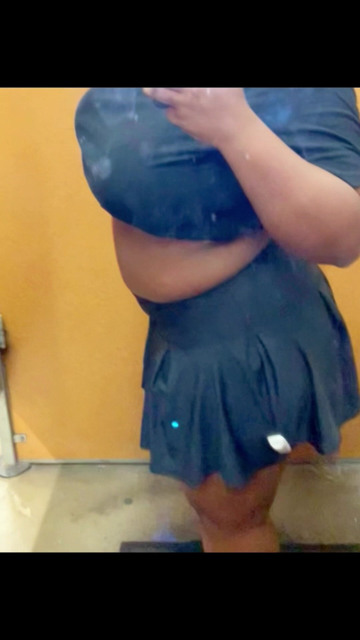 Anye Meshell: Going From Naughty to New Looks at the Mall!
