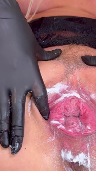 Crazywifeslut, muschi mit riesigen buttplugs, teil 3