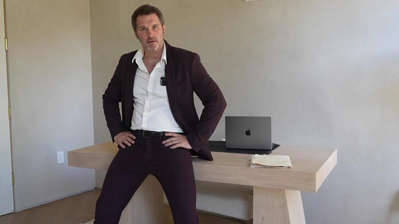 Tomas Skoloudik: ऑफिस बॉस अकेले विशाल वीर्य शॉट के साथ मेरे लंड को मरोड़ते हुए