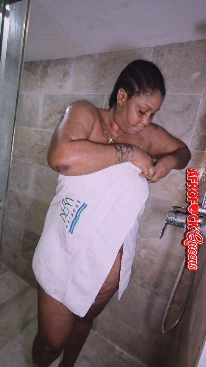 Afro fuck queens: Masa mandi pantat besar