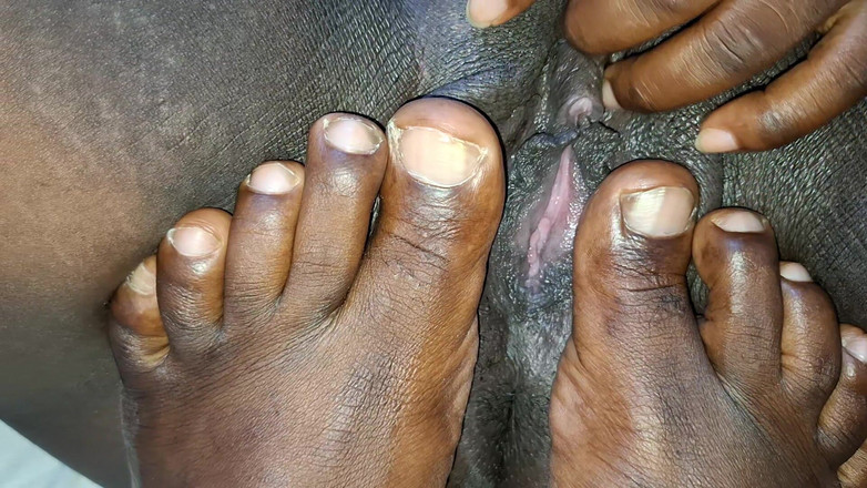 BMCs: Mitt finger gör underverk på min smutsiga fitta tills jag...