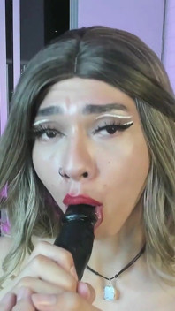 Live show la sissy ti fa un pompino salivoso