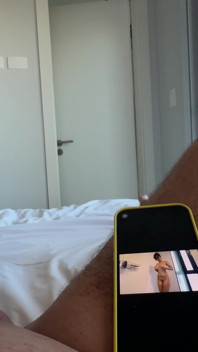 Fratele vitreg pervers m-a futut imediat după duș... Sunt acoperită de spermă