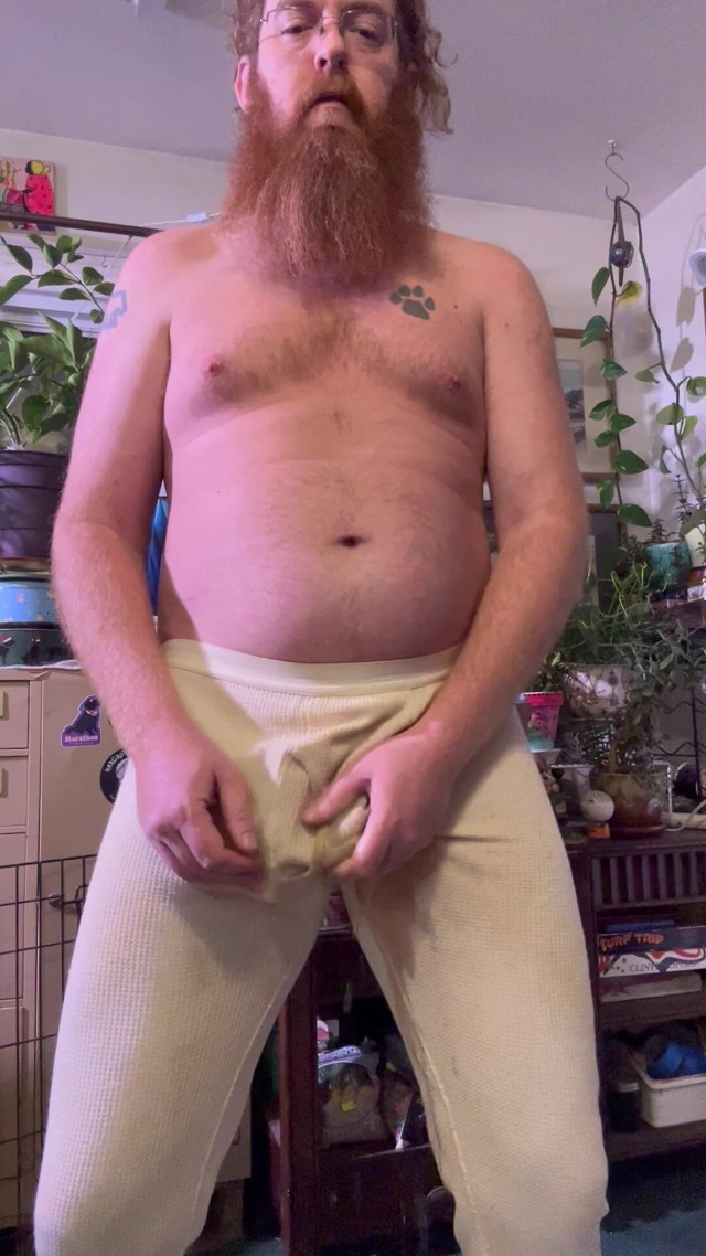 Long Underwear Piss (Big Baz)