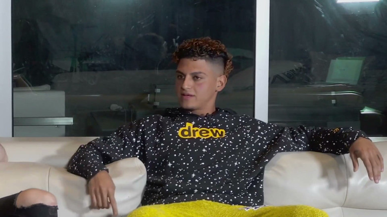 Pillow Talk: S*x orgías con Andreas Eskander