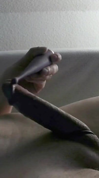 Vibrador, paja con mucho precum