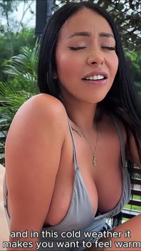 セクシーなラテン系アメリカ人がエッチなブロンドに誘惑され、外で情熱的なセックスをする - ブライアン・エヴァンス