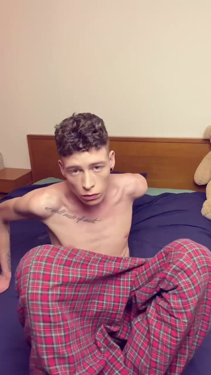 Craig Kennedy: Skinny Hung Twink Jerks off in Pyjamas &amp; Cums a Huge...
