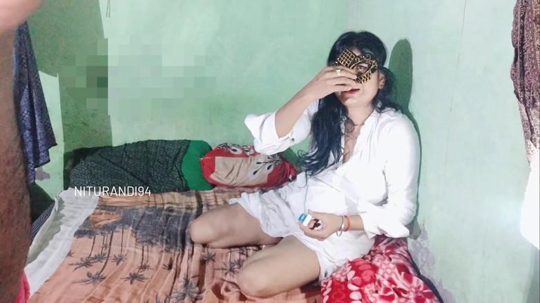 NituRandi94: Estaba tan cachonda! así que me folló en la casa...