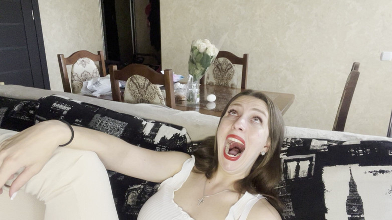 Hottie goddess: Pertunjukan Uvulia Fit Uvulia uwning