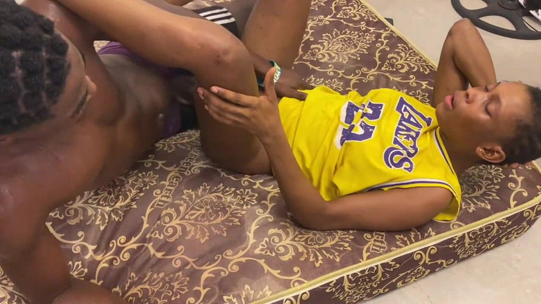 NaijaTeens: Houseboy Fucked My Pussy Like an Ashawo