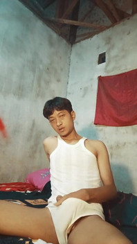 Saya melakukan senaman jari pada waktu malam