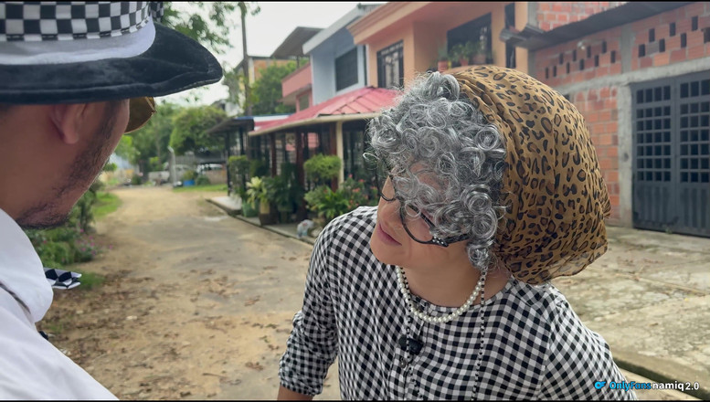 NamiQseiiin: Magicianul a făcut-o din nou !! Bătrână futută tare