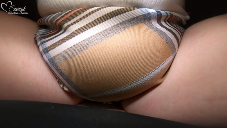 Sweet Amateur Dreams: Madrastra con grandes tetas lechosas - de cerca cremoso coño