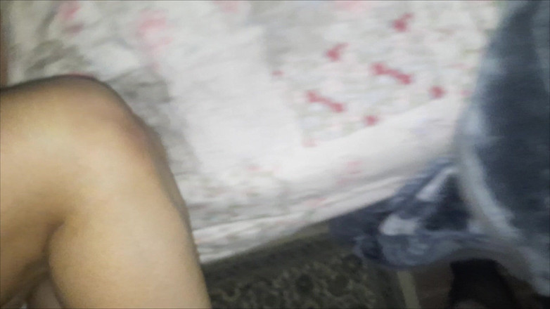 buttllover: Трахав гарячу зведену сестру дезі в тугу пизду