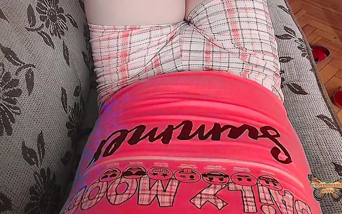 Kitty_Cross: Kort, snygg och fantastisk: Crossdresser Kitty's Toppval!
