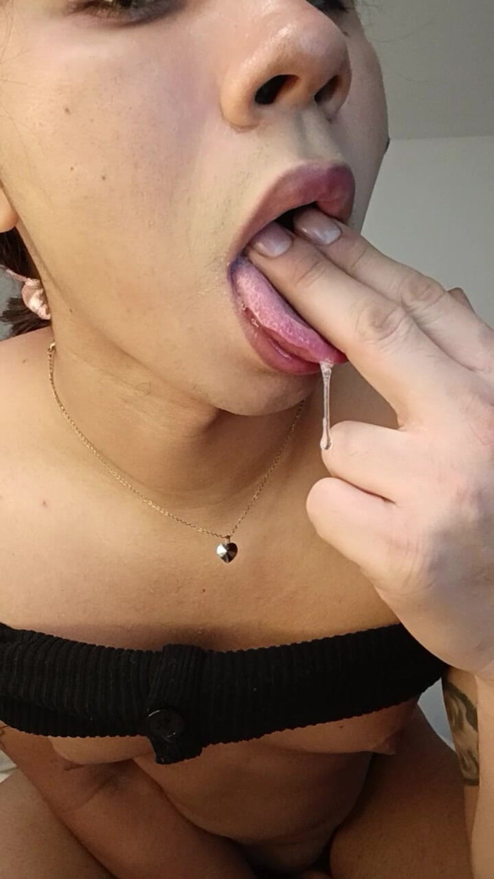 Moon_Foxxy: It's the Best Way to Get Something Wet