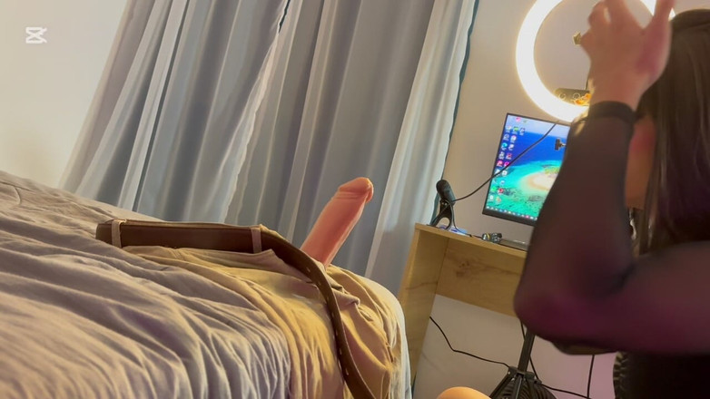 patricksuggar: Nikmat Kacau Secara Rahasia Di Kamarku Dengan Fantasi Teman