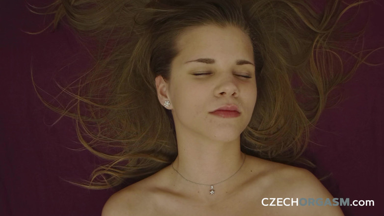 Czech Orgasm: Orgasmo checo 97: rubia chorreando - no puedo contenerse, inunda la habitación!