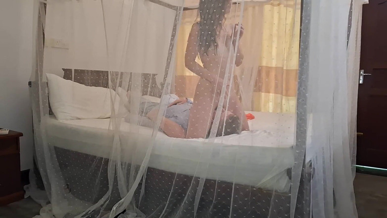 Karina_Doll: Best Facesitting Hotel Worker, Tourist Licking Pussy