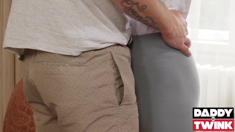 DaddyOnTwink: Ontwink Dominik Balta și Archi Gold